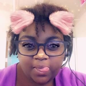 Meet your Posher, Alexis